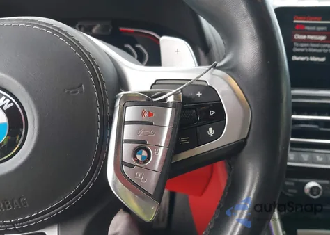 2022 BMW 840 Gran Coupe I xDrive z USA, uszkodzony, nr VIN WBAGV4C02NCH45311